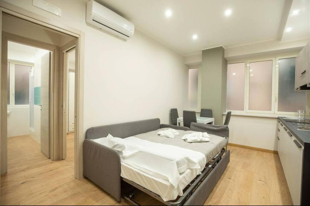 Don Cozzolino Apartment Napoli Bagian luar foto